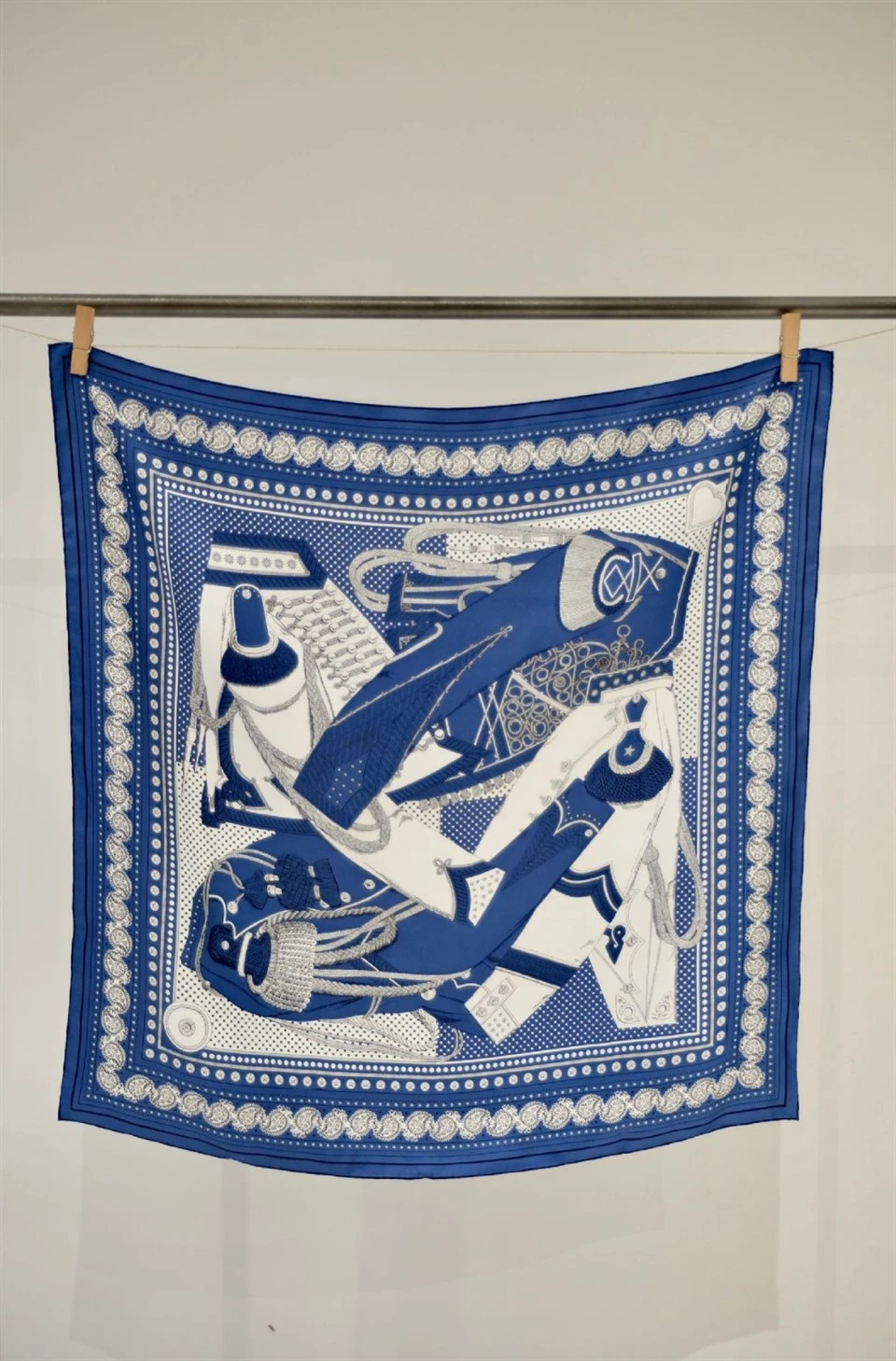 Elegant Silk Wedding Scarves & Accessories